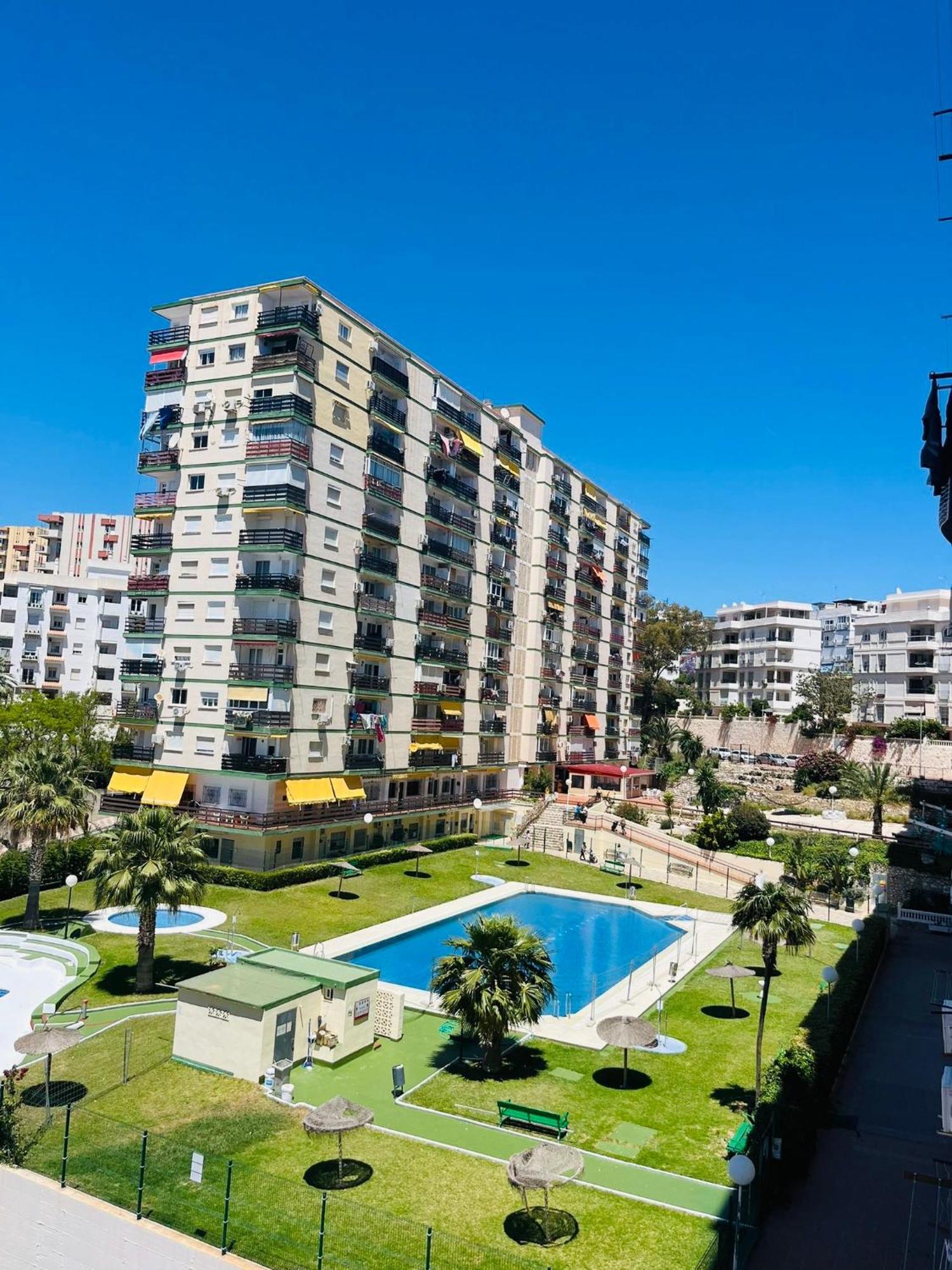 Beachside Sunshine Flat Benalmádena